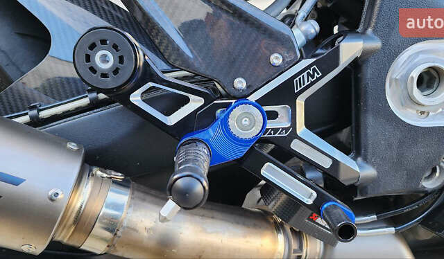 Черный БМВ S 1000RR, объемом двигателя 0 л и пробегом 2 тыс. км за 23500 $, фото 5 на Automoto.ua