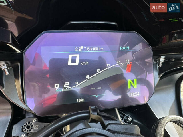 Чорний БМВ S 1000RR, об'ємом двигуна 1 л та пробігом 2 тис. км за 28800 $, фото 39 на Automoto.ua