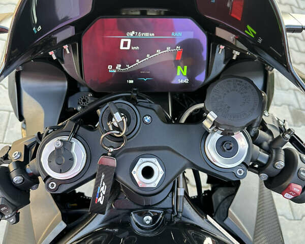 Чорний БМВ S 1000RR, об'ємом двигуна 1 л та пробігом 2 тис. км за 28800 $, фото 35 на Automoto.ua