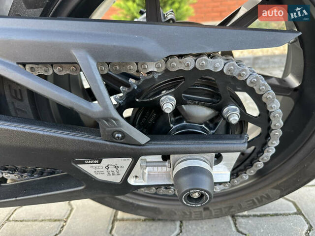 Чорний БМВ S 1000RR, об'ємом двигуна 1 л та пробігом 2 тис. км за 28800 $, фото 31 на Automoto.ua