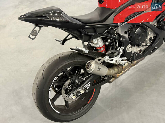 Красный БМВ S 1000RR, объемом двигателя 0 л и пробегом 9 тыс. км за 29734 $, фото 8 на Automoto.ua