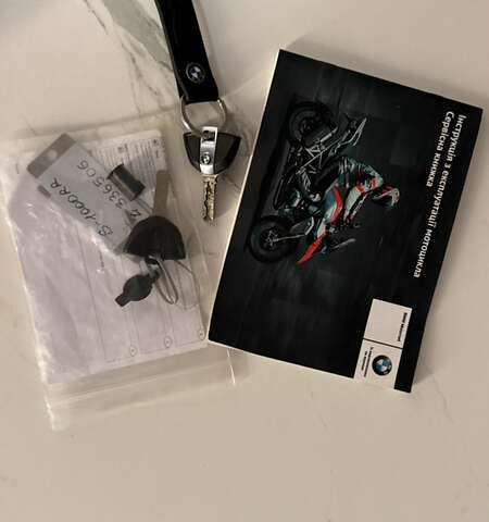 Красный БМВ S 1000RR, объемом двигателя 1 л и пробегом 26 тыс. км за 15200 $, фото 10 на Automoto.ua