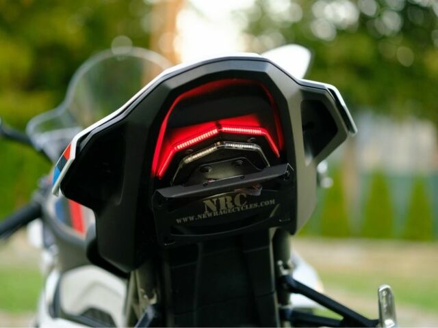 БМВ S 1000RR, об'ємом двигуна 1 л та пробігом 0 тис. км за 33000 $, фото 21 на Automoto.ua