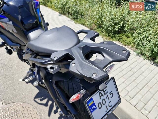 Черный БМВ S 1000XR, объемом двигателя 1 л и пробегом 10 тыс. км за 20500 $, фото 23 на Automoto.ua