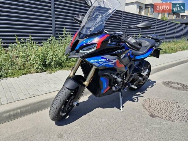 Черный БМВ S 1000XR, объемом двигателя 1 л и пробегом 10 тыс. км за 20500 $, фото 7 на Automoto.ua