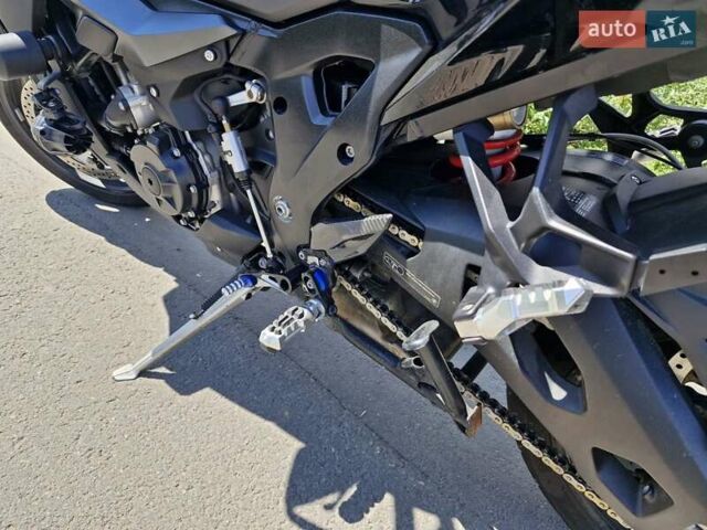 Черный БМВ S 1000XR, объемом двигателя 1 л и пробегом 10 тыс. км за 20500 $, фото 18 на Automoto.ua