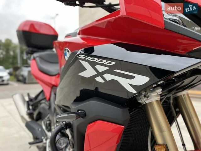Красный БМВ S 1000XR, объемом двигателя 1 л и пробегом 5 тыс. км за 20800 $, фото 27 на Automoto.ua
