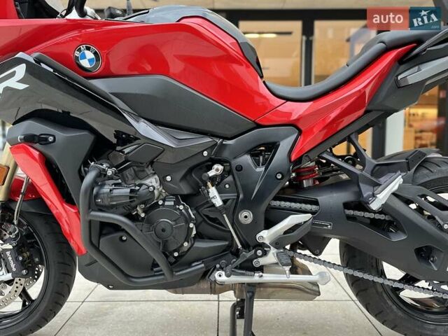 Красный БМВ S 1000XR, объемом двигателя 1 л и пробегом 5 тыс. км за 20800 $, фото 14 на Automoto.ua