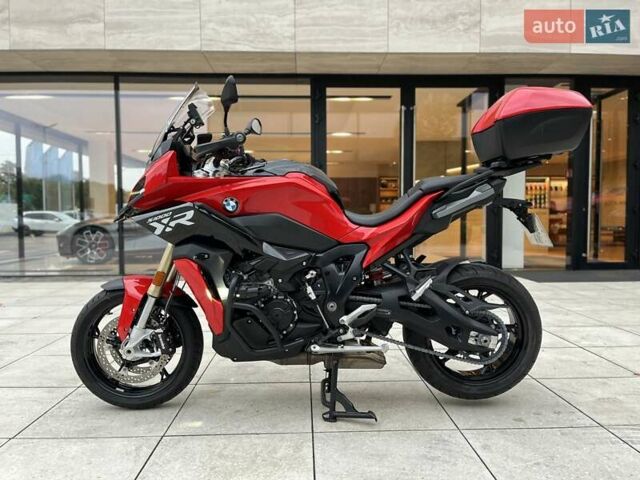 Красный БМВ S 1000XR, объемом двигателя 1 л и пробегом 5 тыс. км за 20800 $, фото 3 на Automoto.ua