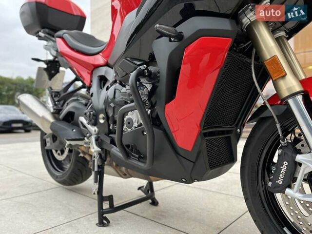 Красный БМВ S 1000XR, объемом двигателя 1 л и пробегом 5 тыс. км за 20800 $, фото 18 на Automoto.ua