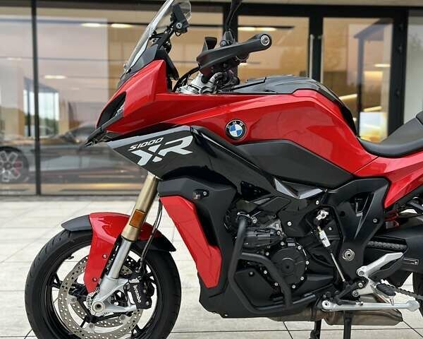 Красный БМВ S 1000XR, объемом двигателя 1 л и пробегом 5 тыс. км за 20800 $, фото 12 на Automoto.ua