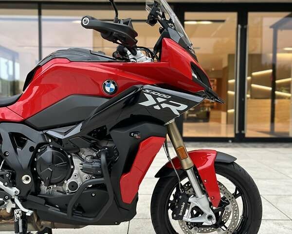 Красный БМВ S 1000XR, объемом двигателя 1 л и пробегом 5 тыс. км за 20800 $, фото 13 на Automoto.ua