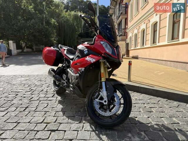 Красный БМВ S 1000XR, объемом двигателя 1 л и пробегом 49 тыс. км за 12000 $, фото 8 на Automoto.ua