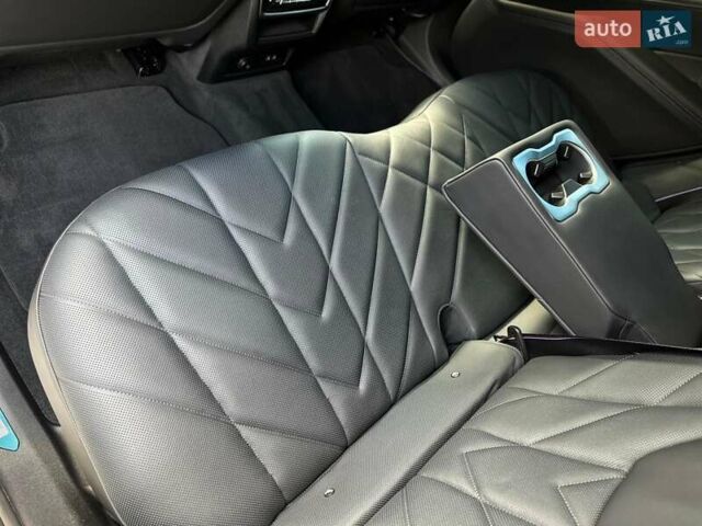 Черный БМВ XM, объемом двигателя 4.39 л и пробегом 25 тыс. км за 159900 $, фото 96 на Automoto.ua