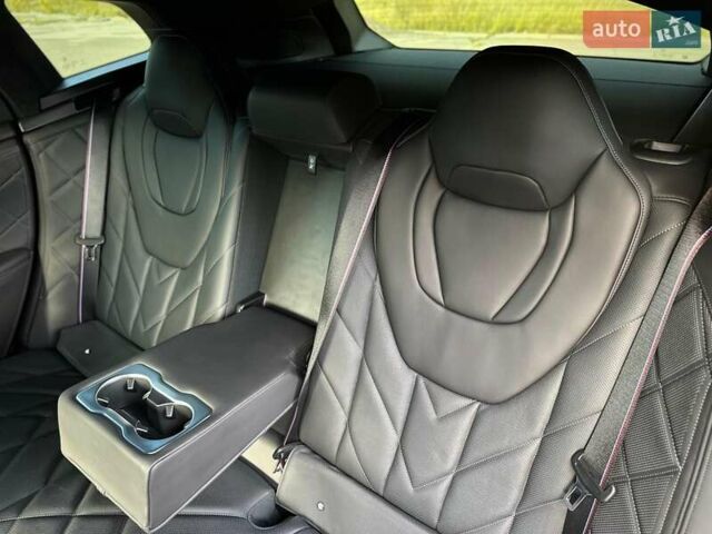 Чорний БМВ XM, об'ємом двигуна 4.39 л та пробігом 25 тис. км за 169900 $, фото 93 на Automoto.ua