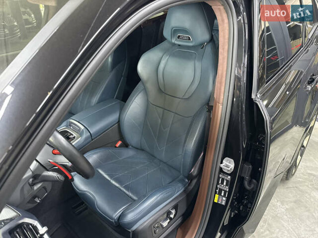 Чорний БМВ XM, об'ємом двигуна 4.39 л та пробігом 23 тис. км за 160000 $, фото 18 на Automoto.ua