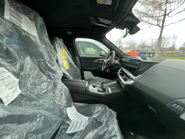 БМВ XM, об'ємом двигуна 4.3 л та пробігом 1 тис. км за 255133 $, фото 4 на Automoto.ua