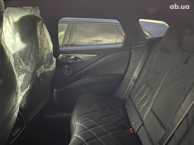 БМВ XM, об'ємом двигуна 4.3 л та пробігом 1 тис. км за 255133 $, фото 17 на Automoto.ua