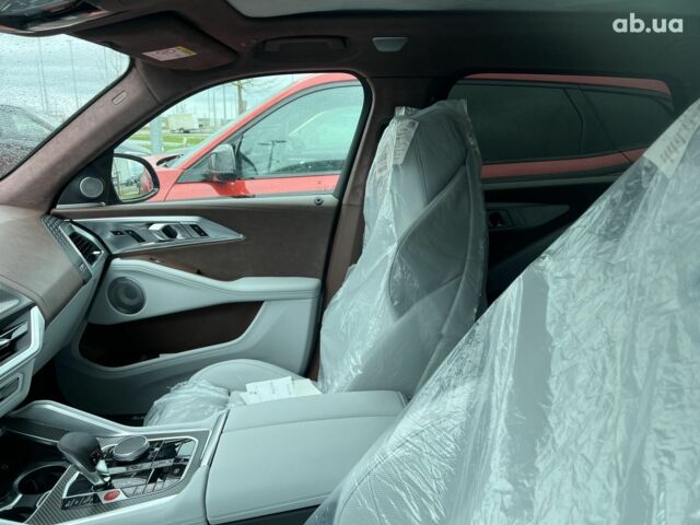 БМВ XM, объемом двигателя 4.4 л и пробегом 0 тыс. км за 176605 $, фото 35 на Automoto.ua