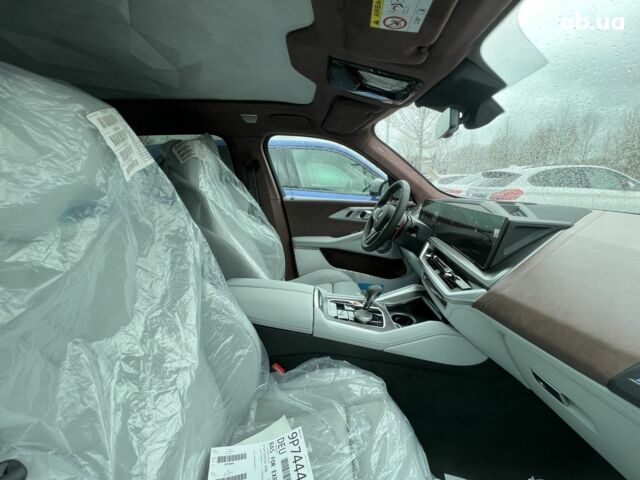 БМВ XM, объемом двигателя 4.4 л и пробегом 0 тыс. км за 176605 $, фото 32 на Automoto.ua