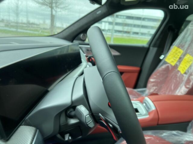 БМВ XM, об'ємом двигуна 4.4 л та пробігом 0 тис. км за 168345 $, фото 38 на Automoto.ua