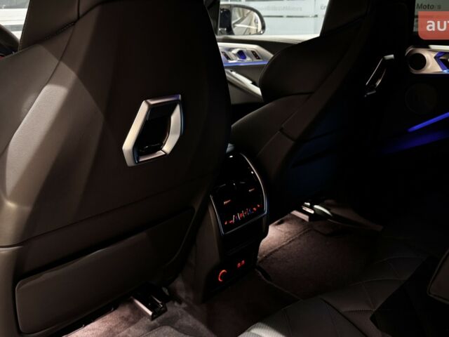 БМВ XM, об'ємом двигуна 3 л та пробігом 0 тис. км за 155670 $, фото 28 на Automoto.ua