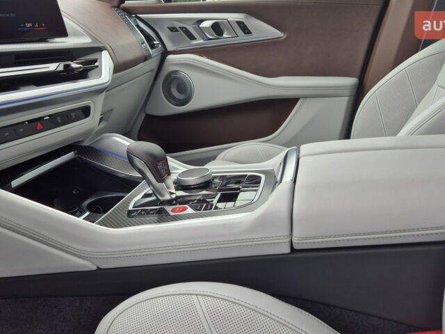 БМВ XM, объемом двигателя 3 л и пробегом 0 тыс. км за 180770 $, фото 12 на Automoto.ua