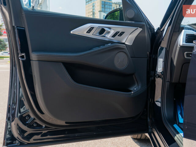 БМВ XM, объемом двигателя 3 л и пробегом 0 тыс. км за 155662 $, фото 11 на Automoto.ua