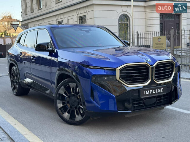 Синий БМВ XM, объемом двигателя 4.39 л и пробегом 14 тыс. км за 157777 $, фото 5 на Automoto.ua