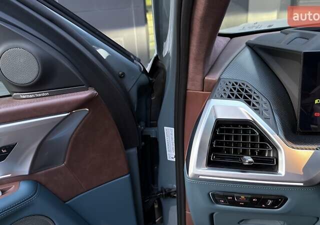 Зеленый БМВ XM, объемом двигателя 4.39 л и пробегом 9 тыс. км за 173000 $, фото 33 на Automoto.ua