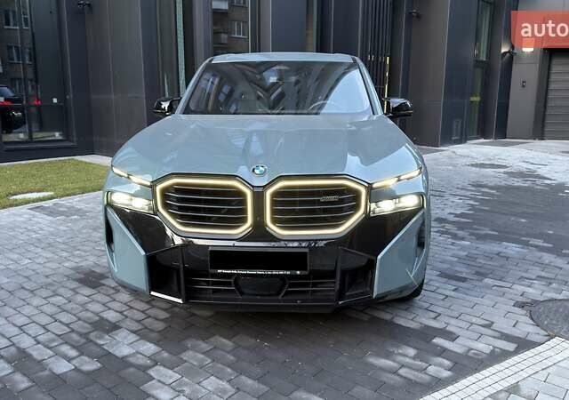 Зеленый БМВ XM, объемом двигателя 4.39 л и пробегом 9 тыс. км за 173000 $, фото 7 на Automoto.ua