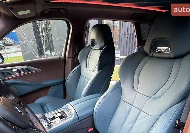 Зеленый БМВ XM, объемом двигателя 4.39 л и пробегом 9 тыс. км за 173000 $, фото 28 на Automoto.ua