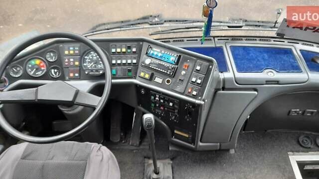 Красный Бова ФХД, объемом двигателя 11.6 л и пробегом 500 тыс. км за 10000 $, фото 1 на Automoto.ua