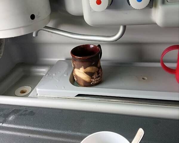 Зеленый Бова Магик, объемом двигателя 12.9 л и пробегом 916 тыс. км за 59000 $, фото 22 на Automoto.ua