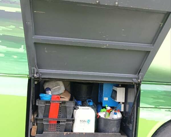 Зеленый Бова Магик, объемом двигателя 12.9 л и пробегом 916 тыс. км за 59000 $, фото 10 на Automoto.ua