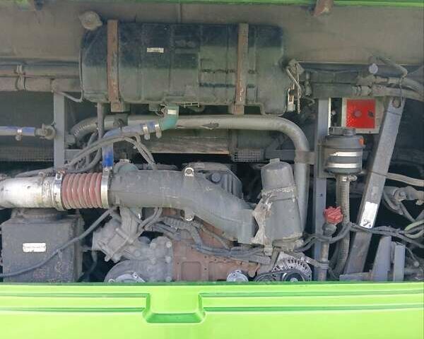 Зеленый Бова Магик, объемом двигателя 12.9 л и пробегом 916 тыс. км за 59000 $, фото 7 на Automoto.ua