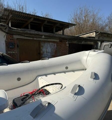 Белый Бриг Фалкон Ридерс, объемом двигателя 0 л и пробегом 0 тыс. км за 7000 $, фото 5 на Automoto.ua