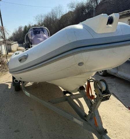 Белый Бриг Фалкон Ридерс, объемом двигателя 0 л и пробегом 0 тыс. км за 7000 $, фото 1 на Automoto.ua