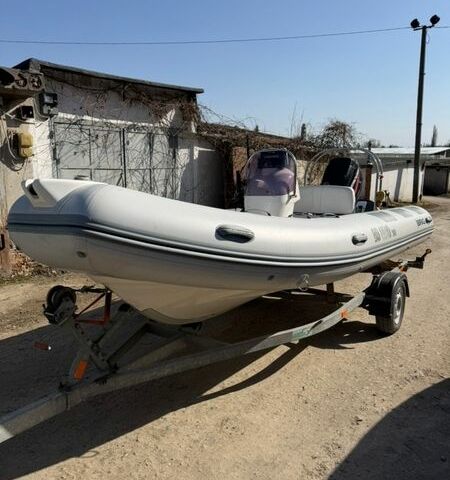 Белый Бриг Фалкон Ридерс, объемом двигателя 0 л и пробегом 0 тыс. км за 7000 $, фото 13 на Automoto.ua