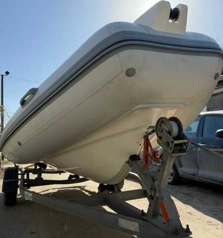 Белый Бриг Фалкон Ридерс, объемом двигателя 0 л и пробегом 0 тыс. км за 7000 $, фото 3 на Automoto.ua