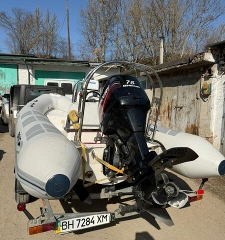 Белый Бриг Фалкон Ридерс, объемом двигателя 0 л и пробегом 0 тыс. км за 7000 $, фото 10 на Automoto.ua