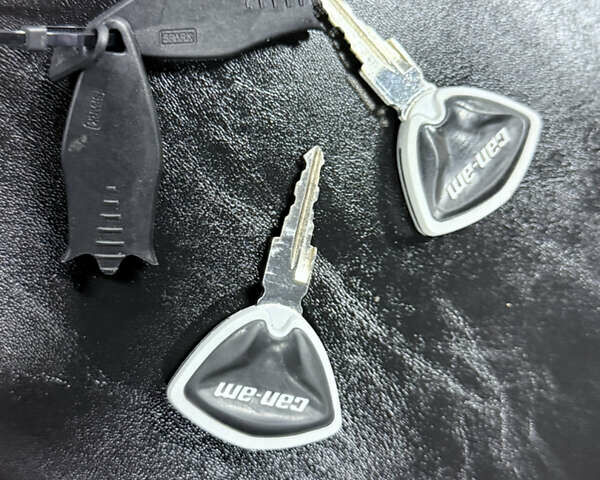 Сірий БРП Кан Ам, об'ємом двигуна 1.33 л та пробігом 9 тис. км за 22000 $, фото 33 на Automoto.ua