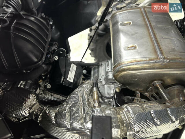 Черный БРП Коммандер, объемом двигателя 1 л и пробегом 1 тыс. км за 32965 $, фото 9 на Automoto.ua