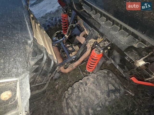 Червоний БРП Коммандєр, об'ємом двигуна 1 л та пробігом 3 тис. км за 15000 $, фото 4 на Automoto.ua