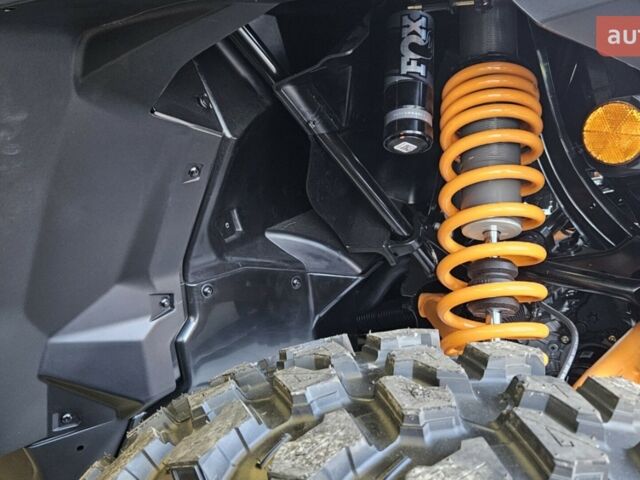 купити нове авто БРП Коммандєр 2025 року від офіційного дилера BRP center Вінниця БРП фото