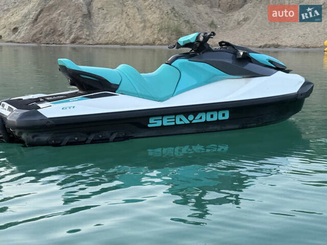 Синий БРП ГТИ, объемом двигателя 1.6 л и пробегом 100 тыс. км за 14700 $, фото 6 на Automoto.ua