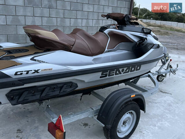 Серый БРП ГТХ, объемом двигателя 0 л и пробегом 51 тыс. км за 20000 $, фото 6 на Automoto.ua