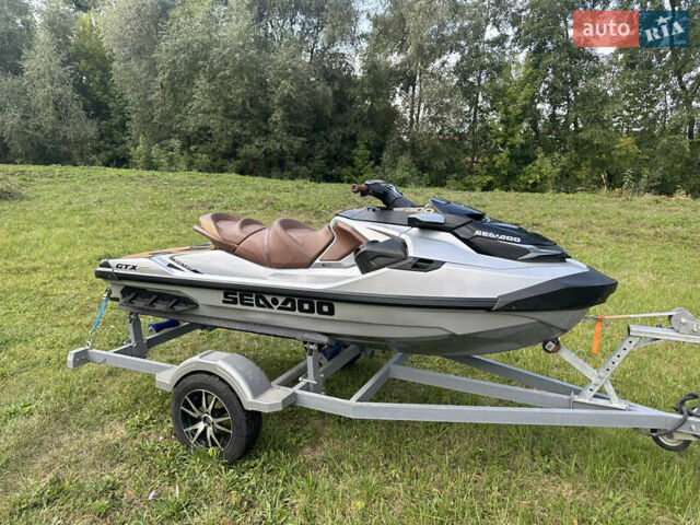 Серый БРП ГТХ, объемом двигателя 1.5 л и пробегом 50 тыс. км за 19900 $, фото 10 на Automoto.ua