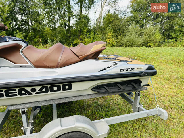 Серый БРП ГТХ, объемом двигателя 1.5 л и пробегом 50 тыс. км за 19900 $, фото 5 на Automoto.ua