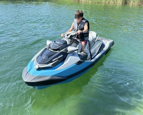 Серый БРП ГТХ, объемом двигателя 1.6 л и пробегом 1 тыс. км за 23000 $, фото 1 на Automoto.ua